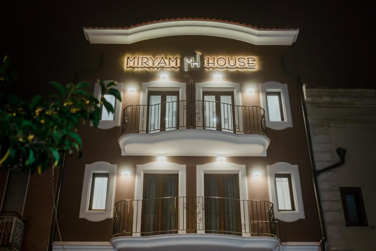 Miryam House Affittacamere Suite E Relax Сан-Северо Экстерьер фото